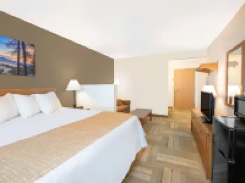 Travelodge by Wyndham Spearfish Hotels in Spearfish