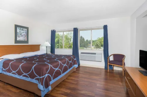 Super 8 by Wyndham Kingston Hotels in Kingston