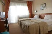 Hotel Bellevue Hotels in Petrovec