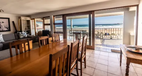 Dutton's Cove Guest House - Pensions
