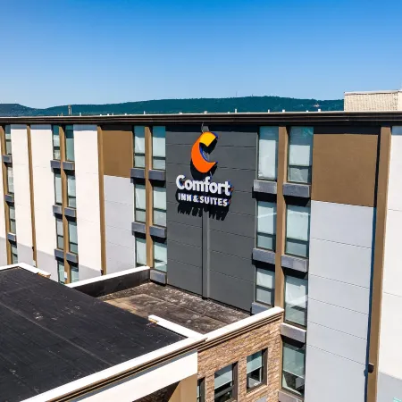 Comfort Inn & Suites Wyomissing-Reading