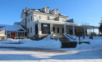 Burleigh Falls Inn