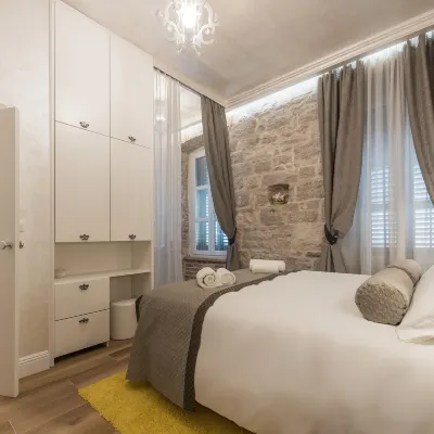 Zara Palace - Design Rooms Hotels near Kolovare Beach