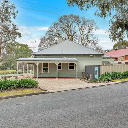 Grandview Accommodation - the Flaxley Apartments