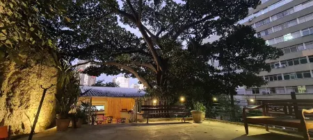 Icaraí Suítes Отели рядом с достопримечательностью «Praia de Charitas»