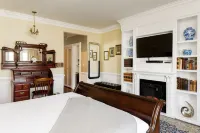 The Litchfield Inn Hotels in Cornwall