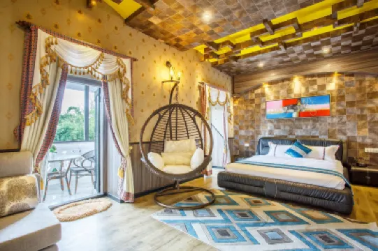 로열 엠파이어 부티크 호텔  호텔