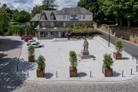 Logis Hotel du Chateau Hotels in Les Iffs