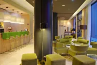 DoubleTree by Hilton Girona - バー