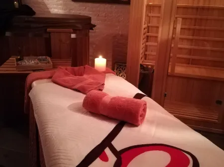 La Bourgogne en Ville Отели в г. Ломм