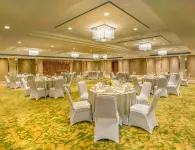 DEVENTURE SAROVAR PORTICO KAPASHERA - Gym