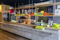 Ibis Budget Courbevoie Paris la Défense 1 - breakfast