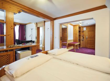 Flair Hotel Vier Jahreszeiten mit Karls Esszimmer