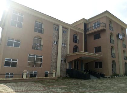Modroy Hotel and Suites
