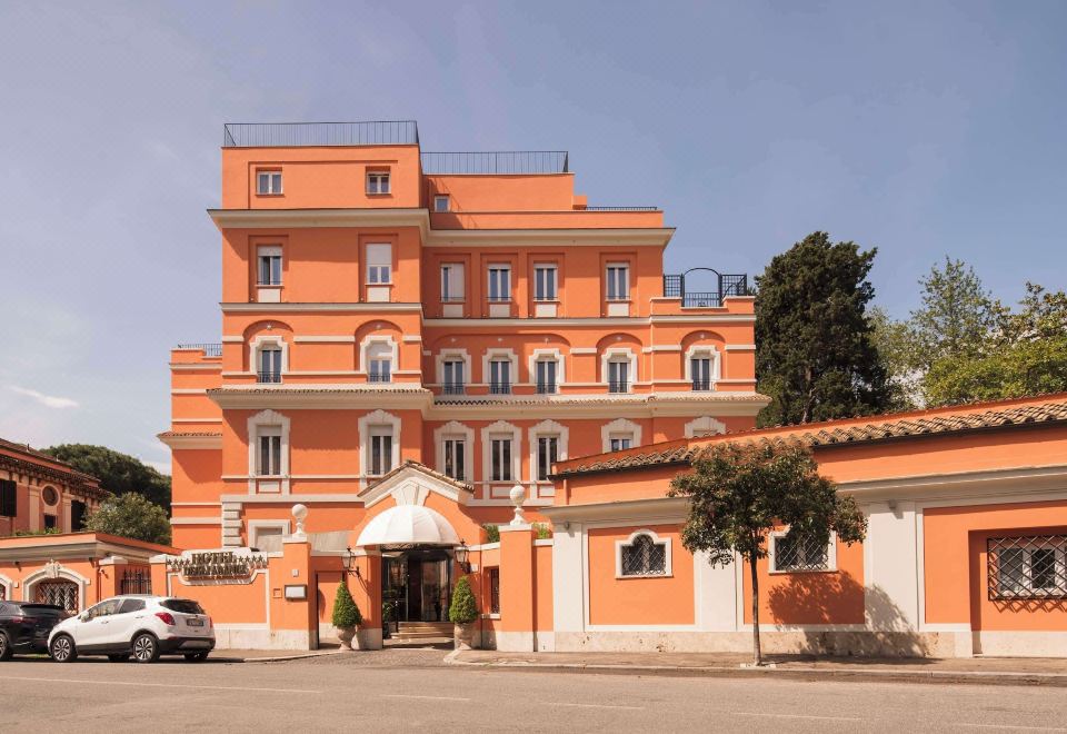 hotel overview picture