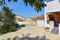 House Galizana 1962 - Pools