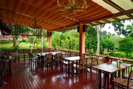 Valley Garden Resort Отели рядом с достопримечательностью «Muak Lek waterfall»