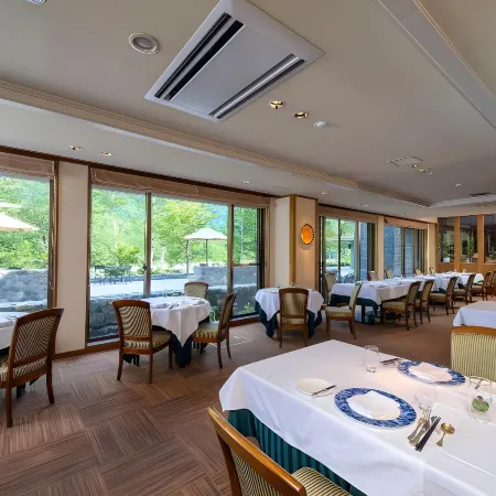 Kamikochi Lemeiesta Hotel Отели рядом с достопримечательностью «Канатная дорога Shin Hodaka»
