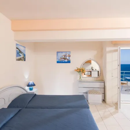 Creta Hotel