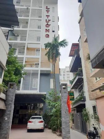 Khách sạn Lý Tưởng