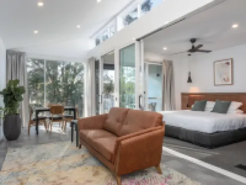 Clare Hillside Apartments Hotels in Clare