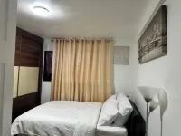 Stylish 1BR Apt w/ Fireplace & High-speed Wifi Hotels in Beckenham
