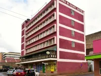 Maru B Courts Hotel Hotele w: Nyeri