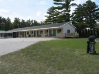 North Winds Motel Hotels in Mackinaw Township