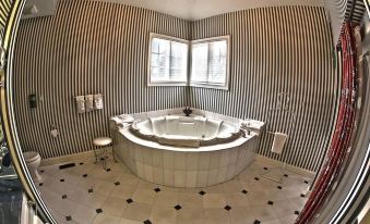 The Bertram Inn & Conf Ctr, Trademark Collection Hotel