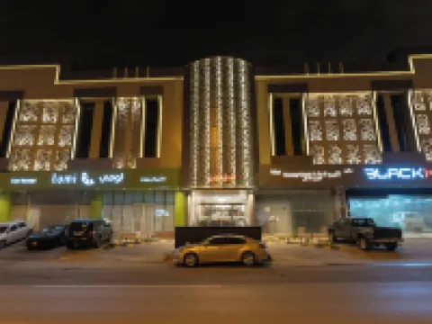 Brzeen Hotel Hotels near Tahlia Street