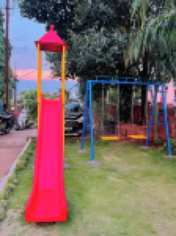 Strawberry County Hotels in Bhilar