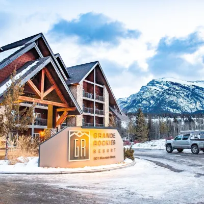 Grande Rockies Resort-Bellstar Hotels & Resorts Hotels near Kananaski Wildlife Drive