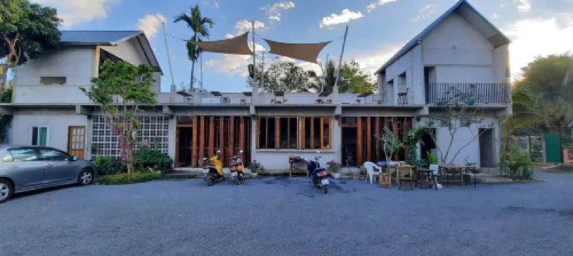 Mountain Blues Cottage Pai