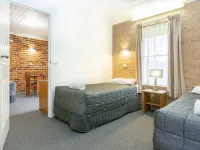 Cedar Lodge Motel Hotels in Armidale