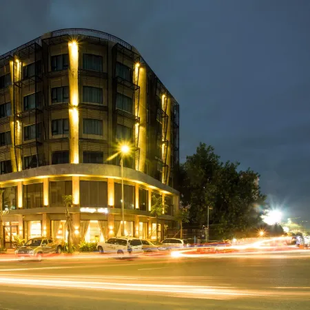 Almond Hotel Bassac River Отели рядом с достопримечательностью «Торговый центр Aeon»