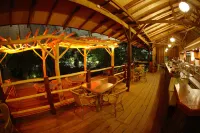Tropical Islands - bar