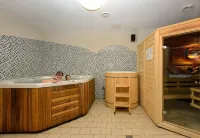 Crocus Apartments 310, 507 - Spa