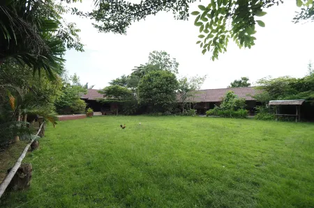 Phu Resort Отели в г. Район Пуа