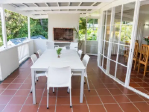 サウス  ヴィラ ゲストハウス & ガーデン クニスナのホテル