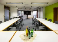 제르바위스 호텔 브루흐잘 웨스트 Karlsdorf-Neuthard 호텔