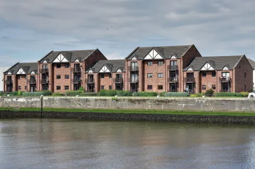 Harbour House - Donnini Apartments