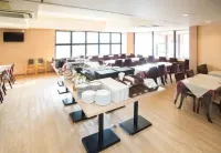 Toyota Prestige Hotel - breakfast