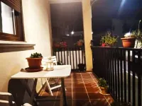Apartamentos & Casa Rural Boada Con Jardin Interior y Barbacoa