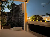 Les Lezards B&B Hotels near Centenary Park