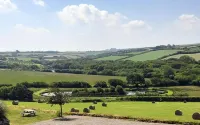 Degembris Farmhouse Hotels in Mitchell