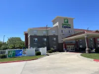 Holiday Inn Express Wichita North - Park City Hotels in Park City
