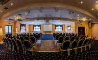Rogerthorpe Manor Hotel