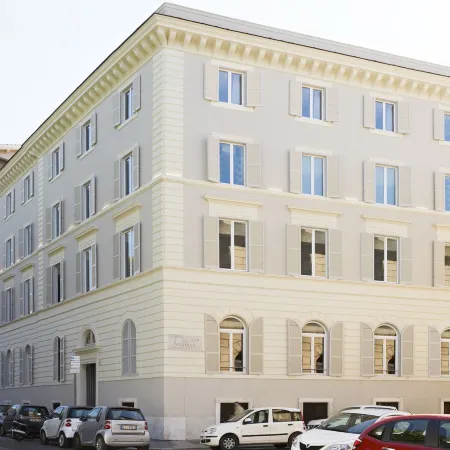 Hotel The Building