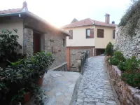 Mansion Terpou Hotels in Artemis