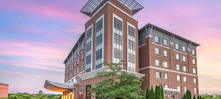 Cambria Hotel Madison East Hoteles en Madison